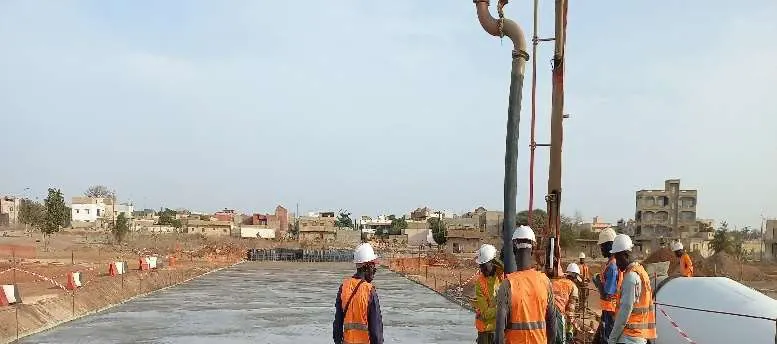 Coulage d’une dalle à la pompe à béton