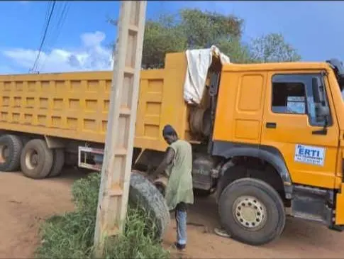 Camion-benne ERTI
