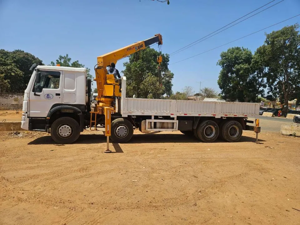 Camion-grue ERTI