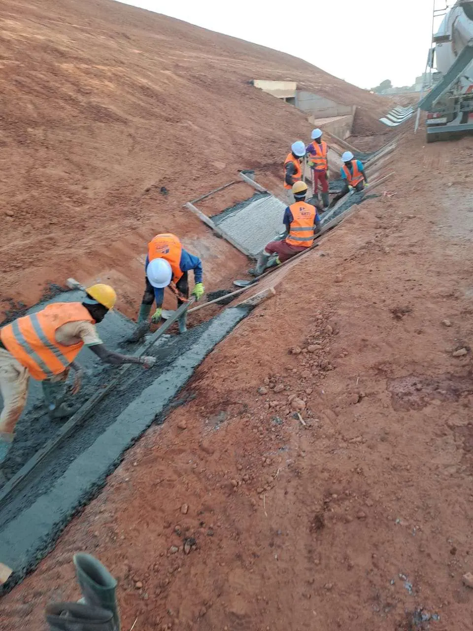 Revêtement d’un fossé en béton